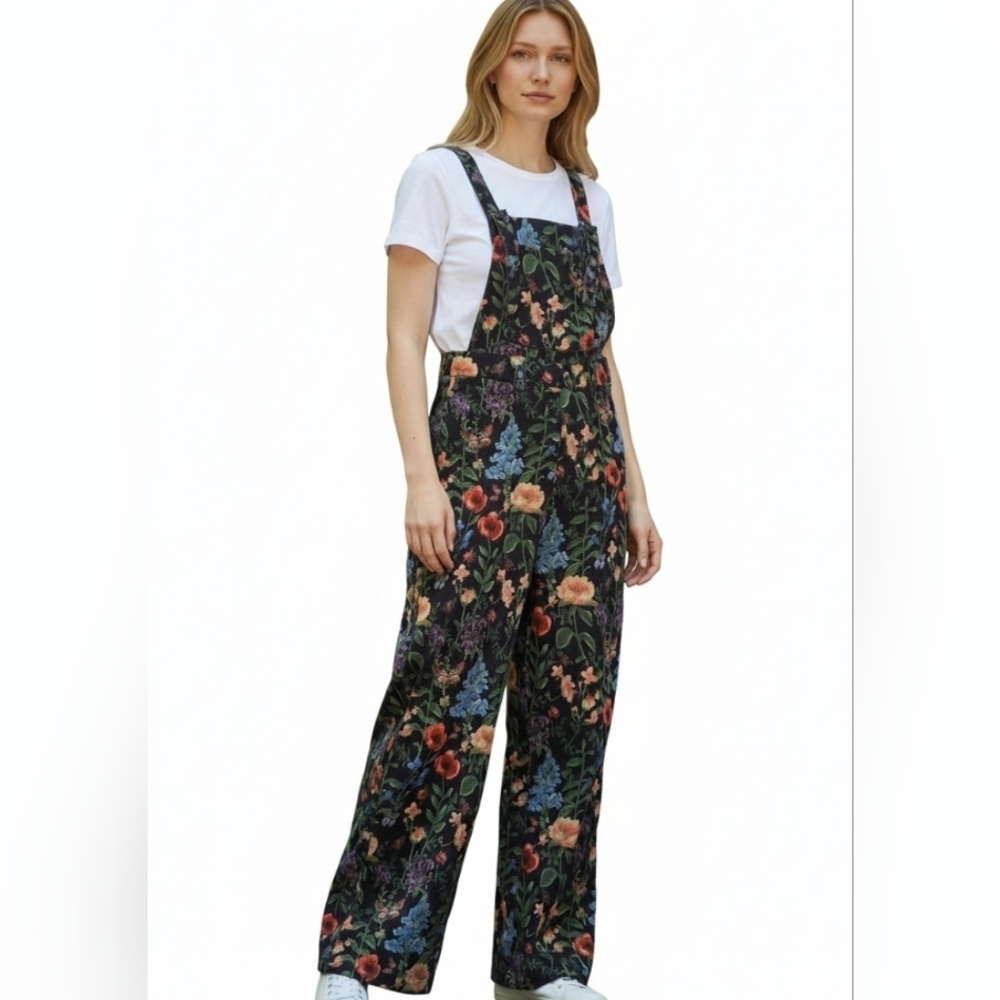 Cider Black Floral Garment. Size XS